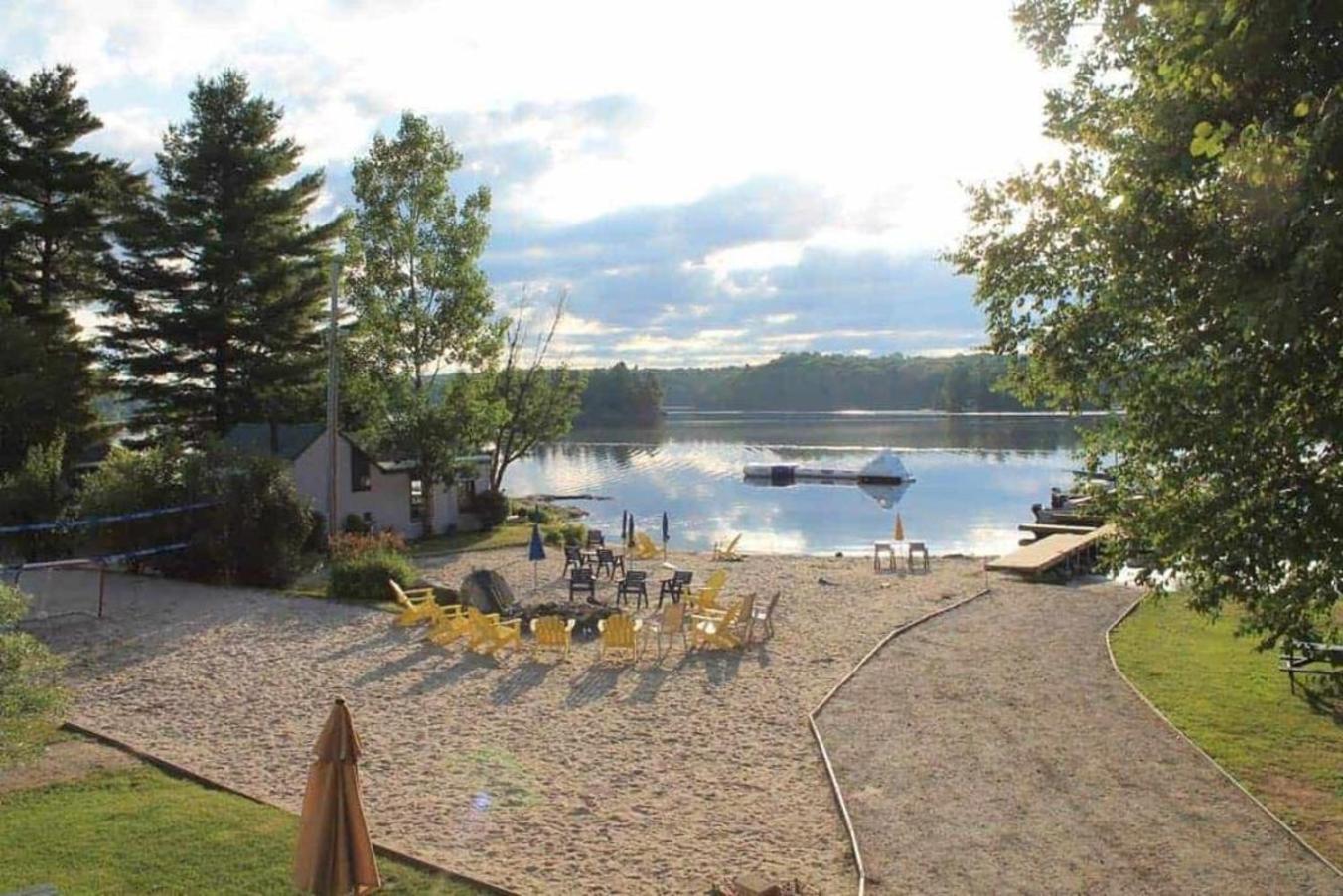 Cuddly Cabin At The Lake On Muskoka Shores Villa Otter Lake Exterior photo